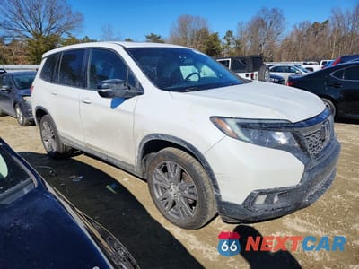 Czwarte zdjęcie samochodu z boku: 2021 HONDA PASSPORT EXL VIN:5FNYF8H56MB015951 - miniatura
