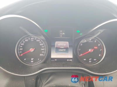 Zdjęcie 9 z 12 samochodu: 2016 MERCEDES-BENZ C 300 4MATIC VIN:55SWF4KB0GU146505 - miniatura