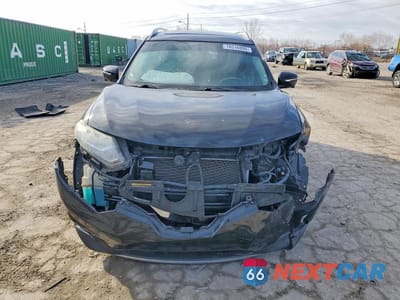 Piąte zdjęcie samochodu w środku: 2015 NISSAN ROGUE SL VIN:5N1AT2MV9FC845588 - miniatura