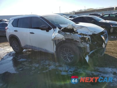 Czwarte zdjęcie samochodu z boku: 2021 NISSAN ROGUE S VIN:5N1AT3AB7MC846820 - miniatura