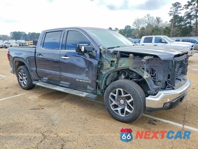 Czwarte zdjęcie samochodu z boku: 2022 GMC SIERRA C1500 SLT VIN:3GTPHDED2NG609491 - miniatura