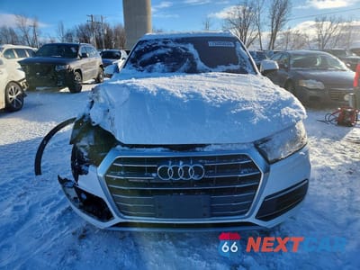 Piąte zdjęcie samochodu w środku: 2018 AUDI Q5 PREMIUM PLUS VIN:WA1BNAFY7J2090101 - miniatura