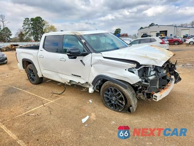 Czwarte zdjęcie samochodu z boku: 2025 TOYOTA TUNDRA LIMITED VIN:5TFWA5DB8SX289851 - miniatura