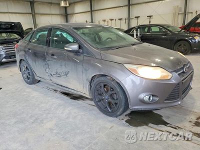 Czwarte zdjęcie samochodu z boku: 2013 FORD FOCUS SE VIN:1FADP3F20DL371614 - miniatura