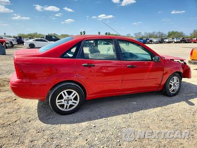 Trzecie zdjęcie samochodu z tyłu: 2002 FORD FOCUS SE VIN:1FAFP34P92W254150 - miniatura