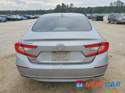 Zdjęcie 6 z 12 samochodu: 2018 HONDA ACCORD LX VIN:1HGCV1F13JA259941 - miniatura