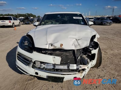 Piąte zdjęcie samochodu w środku: 2019 PORSCHE CAYENNE VIN:WP1AA2AY8KDA07032 - miniatura