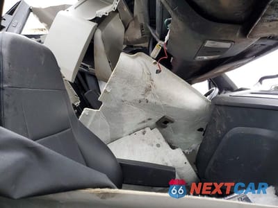 Piąte zdjęcie samochodu w środku: 2025 FREIGLINER CASCADIA 126 VIN:3AKJHHDR3SSVV3390 - miniatura