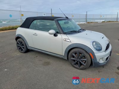 Czwarte zdjęcie samochodu z boku: 2015 MINI COOPER S VIN:WMWZP3C51FT708502 - miniatura