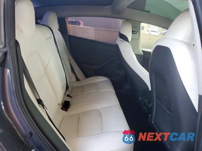 Zdjęcie 10 z 11 samochodu: 2023 TESLA MODEL 3 VIN:5YJ3E1ECXPF691315 - miniatura