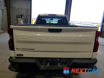 Zdjęcie 6 z 11 samochodu: 2020 CHEVROLET SILVERADO K1500 VIN:3GCNYAEHXLG210964 - miniatura