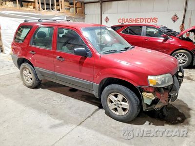 Czwarte zdjęcie samochodu z boku: 2005 FORD ESCAPE XLS VIN:1FMYU02Z55KB01979 - miniatura