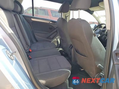 Zdjęcie 10 z 12 samochodu: 2011 VOLKSWAGEN GOLF VIN:WVWDM7AJ3BW341043 - miniatura