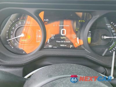 Zdjęcie 9 z 13 samochodu: 2024 JEEP WRANGLER 4XE VIN:1C4RJXN67RW121645 - miniatura