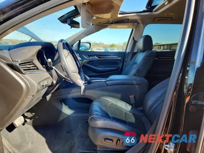 Zdjęcie 7 z 14 samochodu: 2021 BUICK ENCLAVE AVENIR VIN:5GAERDKW6MJ224539 - miniatura