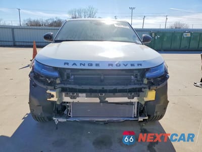 Piąte zdjęcie samochodu w środku: 2026 LAND ROVER RANGE ROVER EVOQUE S VIN:SALZJ2FX5TH294904 - miniatura