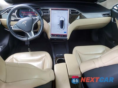 Zdjęcie 8 z 11 samochodu: 2016 TESLA MODEL S VIN:5YJSA1E11GF156251 - miniatura