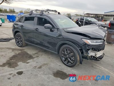 Czwarte zdjęcie samochodu z boku: 2023 HONDA HR-V SPORT VIN:3CZRZ1H53PM714757 - miniatura