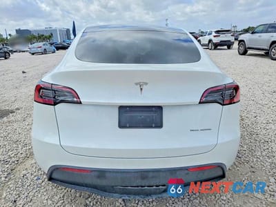Zdjęcie 6 z 12 samochodu: 2023 TESLA MODEL Y VIN:7SAYGDEE6PF630324 - miniatura