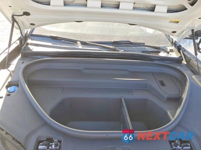 Zdjęcie 12 z 12 samochodu: 2025 AUDI Q6 E-TRON PREMIUM VIN:WA112BGF8SA013137 - miniatura