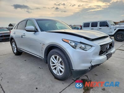 Czwarte zdjęcie samochodu z boku: 2017 INFINITI QX70 BASE VIN:JN8CS1MUXHM141502 - miniatura