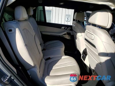 Zdjęcie 11 z 12 samochodu: 2023 BMW X7 M60I VIN:5UX33EM06P9M78231 - miniatura