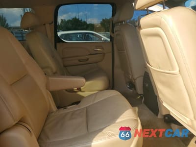 Zdjęcie 10 z 12 samochodu: 2008 CADILLAC ESCALADE ESV VIN:1GYFK66878R271742 - miniatura