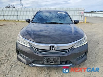 Piąte zdjęcie samochodu w środku: 2017 HONDA ACCORD SPORT VIN:1HGCR2F55HA168192 - miniatura