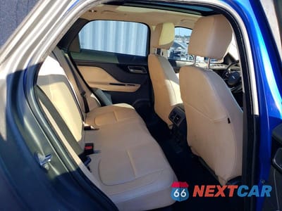 Zdjęcie 11 z 13 samochodu: 2018 JAGUAR F-PACE PREMIUM VIN:SADCJ2GX4JA236160 - miniatura