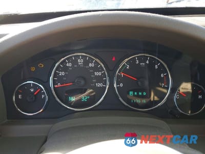 Zdjęcie 9 z 13 samochodu: 2011 JEEP LIBERTY SPORT VIN:1J4PN2GK4BW536110 - miniatura