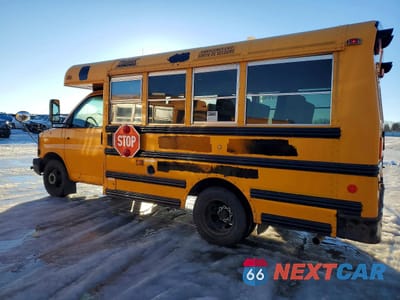 Drugie zdjęcie samochodu z przodu: 2010 CHEVROLET EXPRESS G3 VIN:1GB6G2AG7A1163967 - miniatura