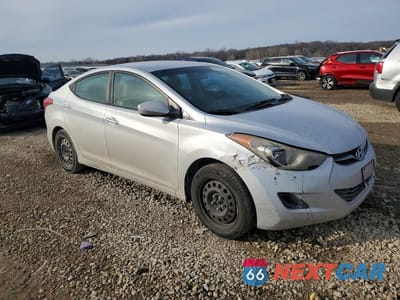 Czwarte zdjęcie samochodu z boku: 2013 HYUNDAI ELANTRA GLS VIN:KMHDH4AE0DU527834 - miniatura