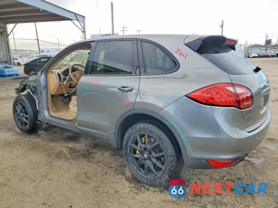 Drugie zdjęcie samochodu z przodu: 2011 PORSCHE CAYENNE VIN:WP1AA2A22BLA03477 - miniatura
