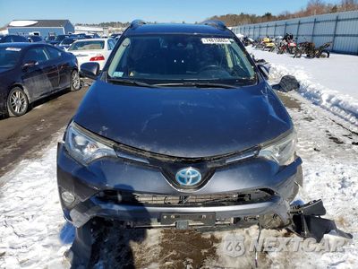 Piąte zdjęcie samochodu w środku: 2017 TOYOTA RAV4 HV LE VIN:JTMRJREVXHD152434 - miniatura
