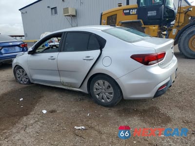 Drugie zdjęcie samochodu z przodu: 2019 KIA RIO S VIN:3KPA24AB2KE233376 - miniatura