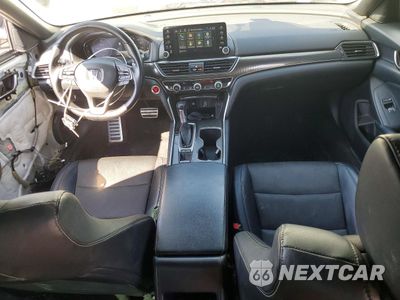 Zdjęcie 8 z 13 samochodu: 2018 HONDA ACCORD SPORT VIN:1HGCV1F39JA255751 - miniatura