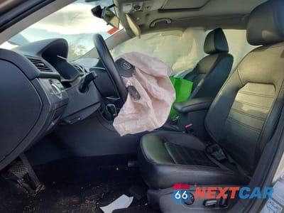 Zdjęcie 7 z 11 samochodu: 2015 VOLKSWAGEN PASSAT SE VIN:1VWBS7A38FC063470 - miniatura