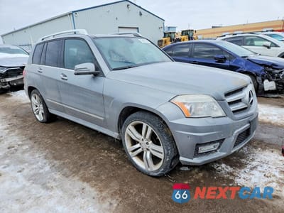 Czwarte zdjęcie samochodu z boku: 2012 MERCEDES-BENZ GLK 350 4MATIC VIN:WDCGG8HB5CF910155 - miniatura
