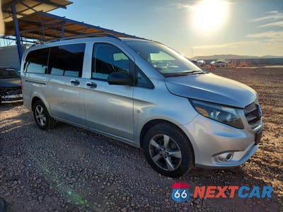 Czwarte zdjęcie samochodu z boku: 2016 MERCEDES-BENZ METRIS VIN:WD4PG2EE9G3091083 - miniatura