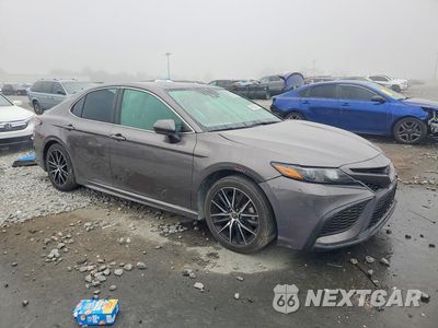 Czwarte zdjęcie samochodu z boku: 2021 TOYOTA CAMRY VIN:4T1G11AK2MU408043 - miniatura