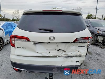 Zdjęcie 6 z 13 samochodu: 2019 HONDA PILOT TOURING VIN:5FNYF5H67KB002002 - miniatura