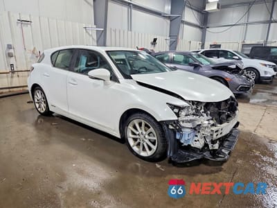 Czwarte zdjęcie samochodu z boku: 2013 LEXUS CT 200H BASE VIN:JTHKD5BH5D2129499 - miniatura