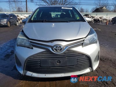 Piąte zdjęcie samochodu w środku: 2017 TOYOTA YARIS 5-DOOR L VIN:VNKKTUD32HA078045 - miniatura