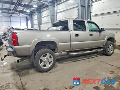 Trzecie zdjęcie samochodu z tyłu: 2001 CHEVROLET SILVERADO K2500 HEAVY DUTY VIN:1GCHK23151F190146 - miniatura