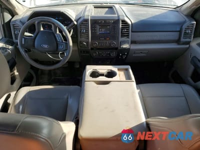 Zdjęcie 8 z 12 samochodu: 2017 FORD F350 SUPER DUTY VIN:1FT8W3B69HEB47176 - miniatura