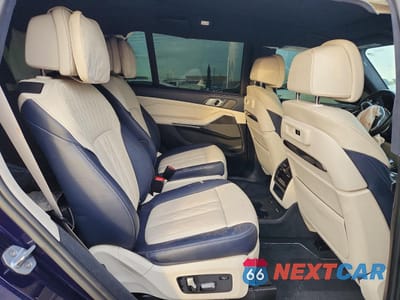 Zdjęcie 11 z 14 samochodu: 2020 BMW X7 XDRIVE40I VIN:5UXCW2C0XL0E74708 - miniatura