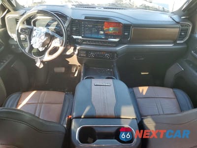 Zdjęcie 8 z 11 samochodu: 2024 CHEVROLET SILVERADO K3500 HIGH COUNTRY VIN:2GC4YVEY6R1148385 - miniatura