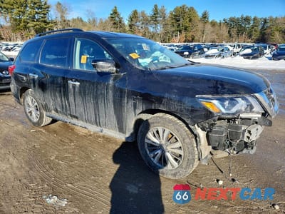 Czwarte zdjęcie samochodu z boku: 2019 NISSAN PATHFINDER S VIN:5N1DR2MM7KC644933 - miniatura