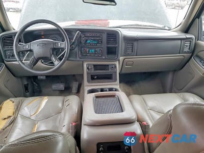 Zdjęcie 8 z 12 samochodu: 2005 CHEVROLET TAHOE C1500 VIN:1GNEC13T95J140078 - miniatura