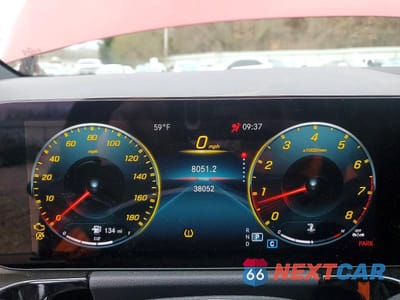 Zdjęcie 9 z 13 samochodu: 2023 MERCEDES-BENZ GLA 35 AMG VIN:W1N4N5BB2PJ465844 - miniatura